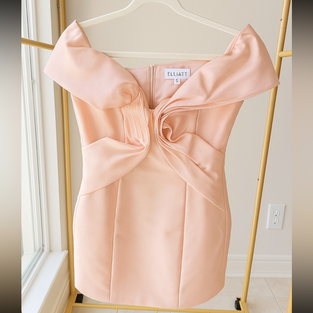ELLIATT Off-Shoulder Satin Cocktail Dress | Blush Pink | Size S